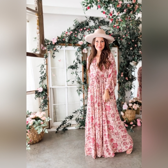Floral Pink Maxi Dress - Picture 4 of 10